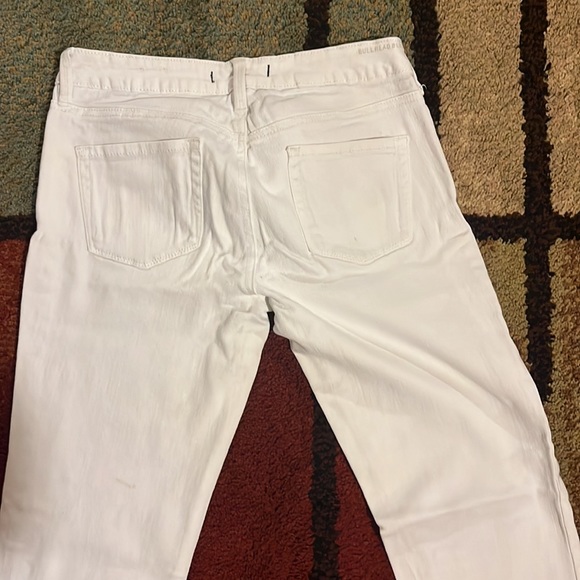 Too small - Picture 3 of 4